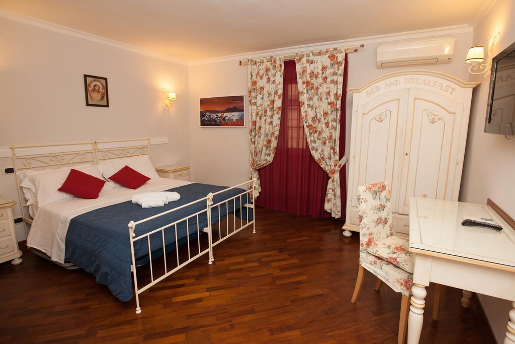 Hotel Ausonia Νάπολη Εξωτερικό φωτογραφία