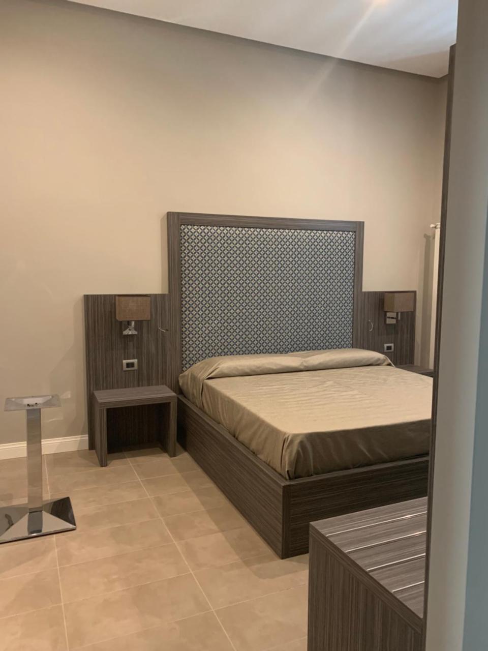 Hotel Ausonia Νάπολη Εξωτερικό φωτογραφία