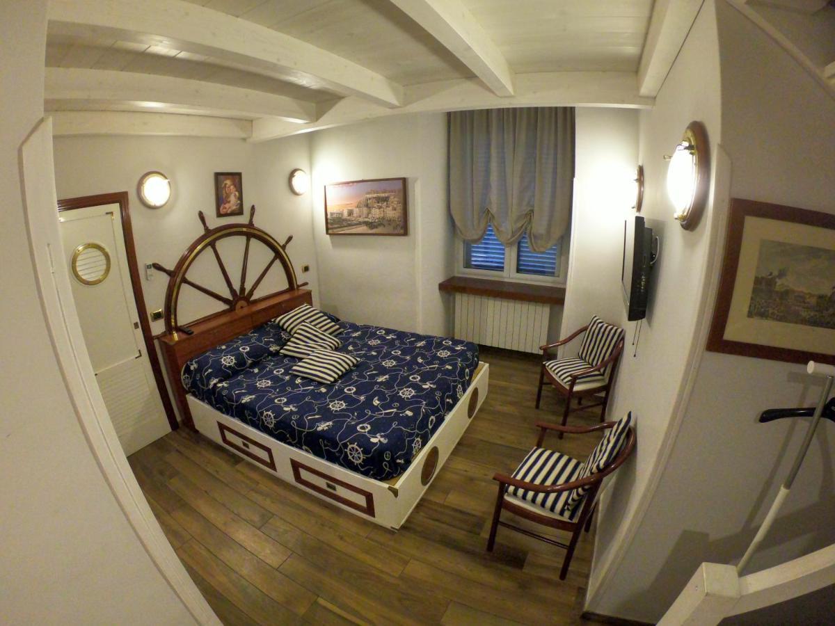 Hotel Ausonia Νάπολη Εξωτερικό φωτογραφία