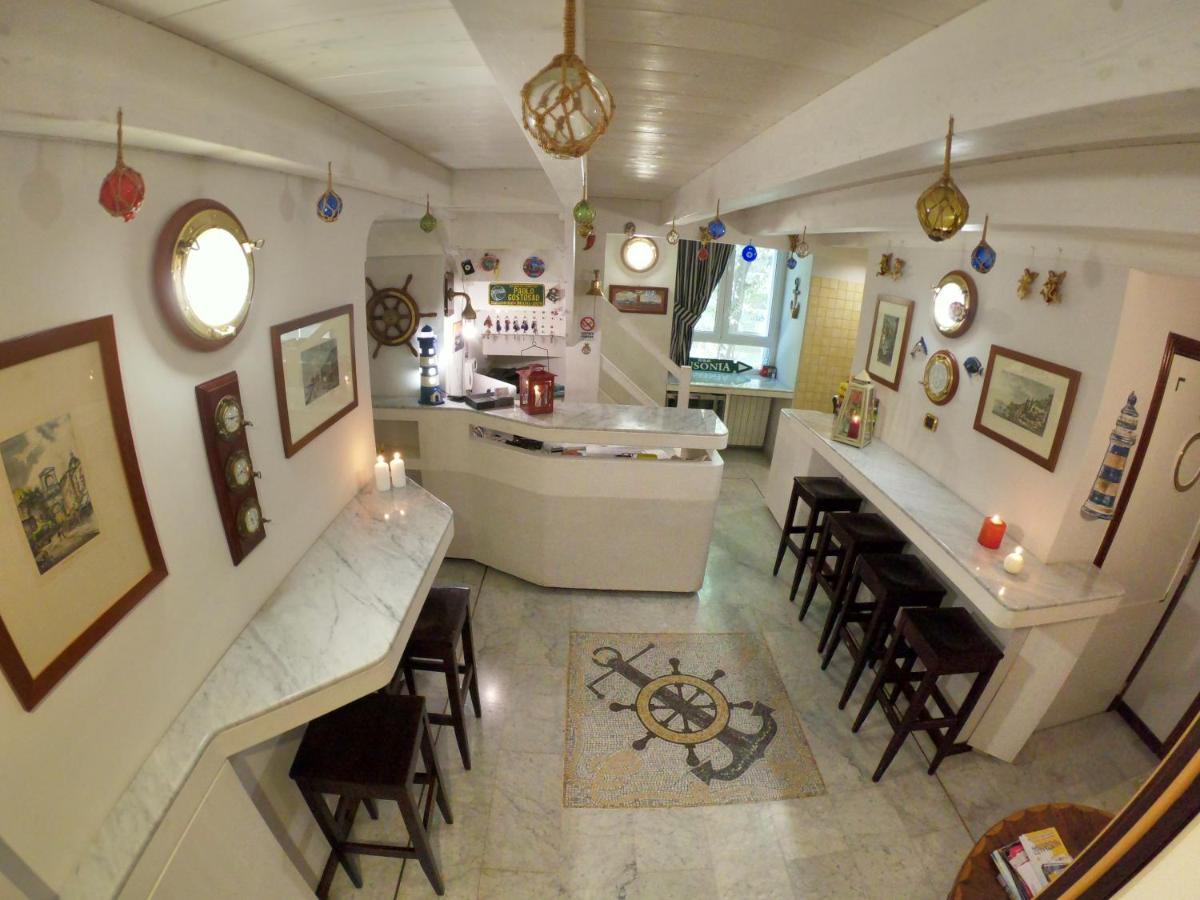 Hotel Ausonia Νάπολη Εξωτερικό φωτογραφία