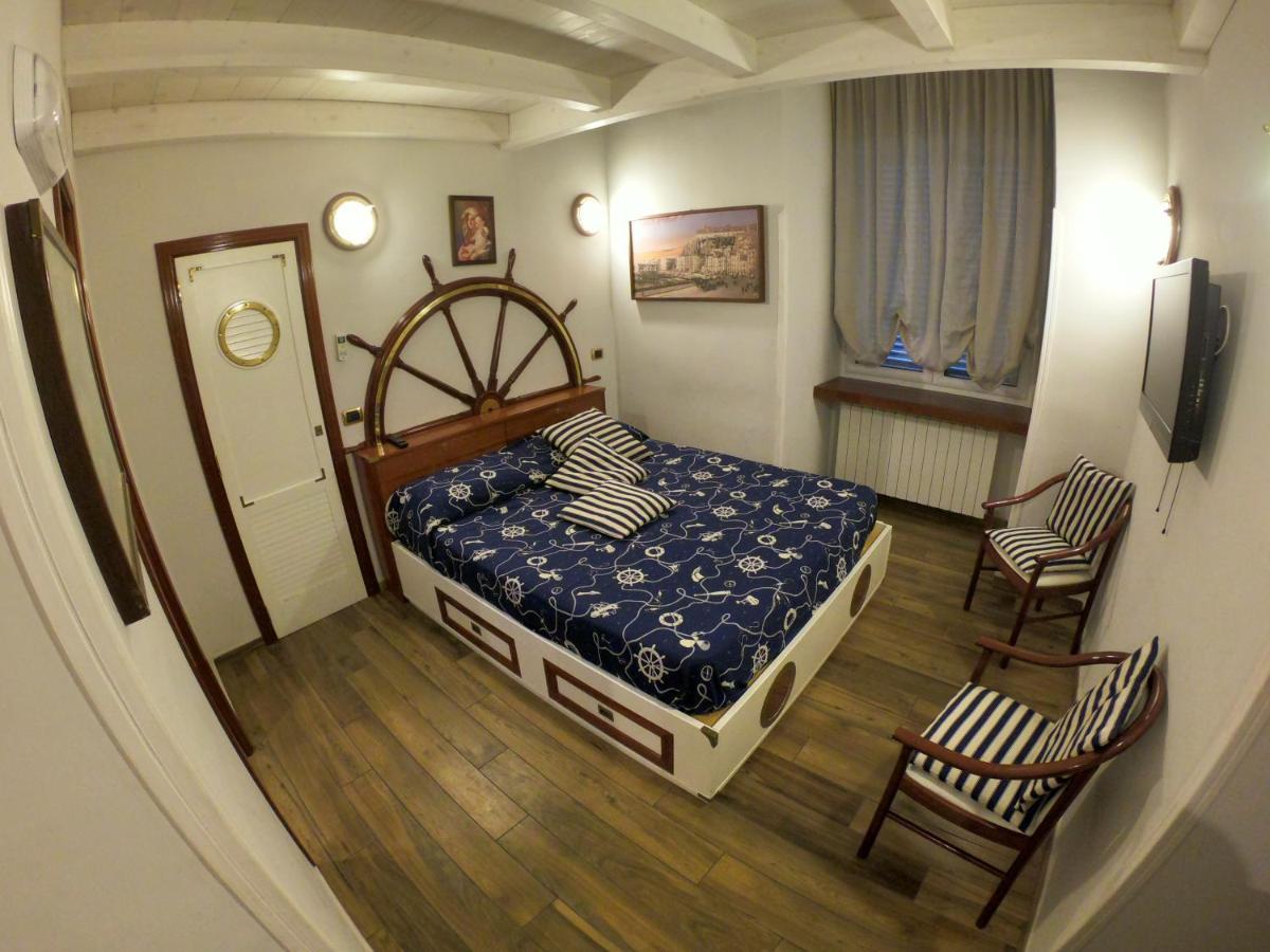 Hotel Ausonia Νάπολη Εξωτερικό φωτογραφία