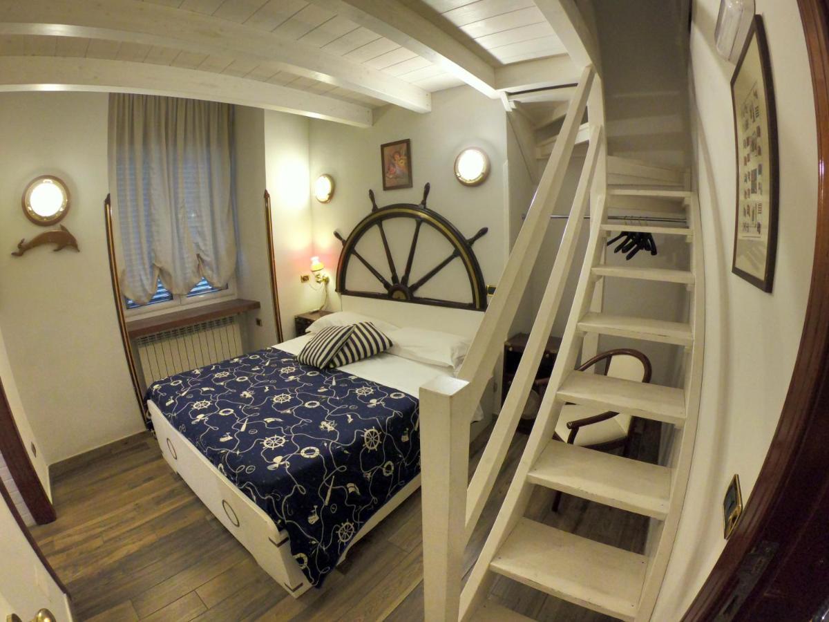 Hotel Ausonia Νάπολη Εξωτερικό φωτογραφία