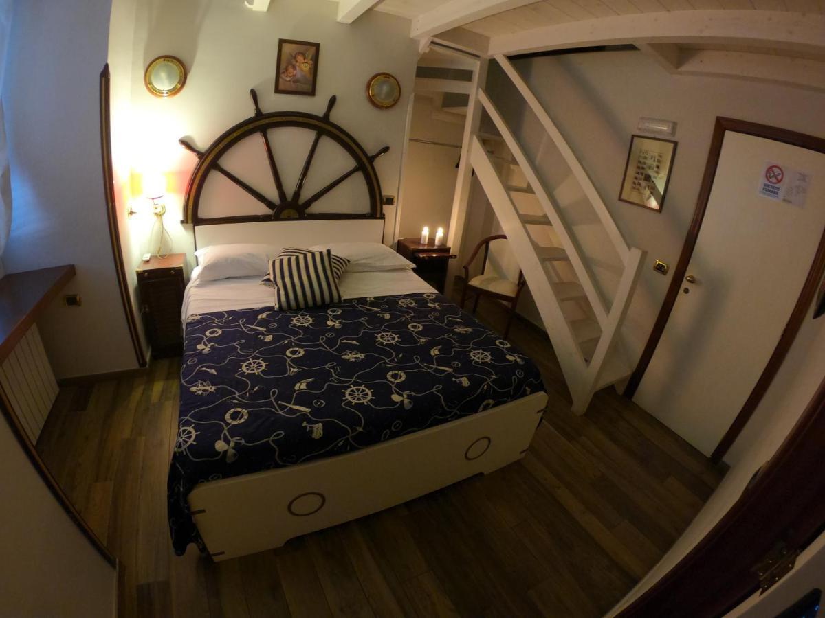 Hotel Ausonia Νάπολη Εξωτερικό φωτογραφία
