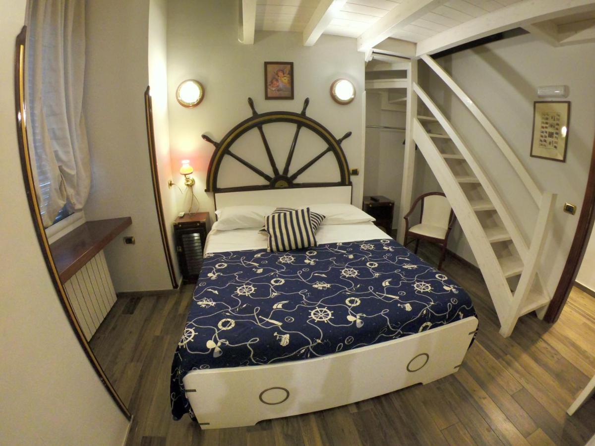 Hotel Ausonia Νάπολη Εξωτερικό φωτογραφία